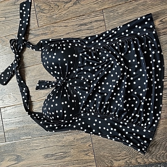 Polka Dotted Swim top - Picture 1 of 4